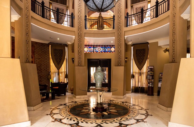 Royal Elephant Hotel & Conference Centre