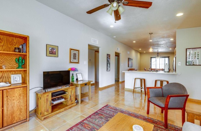Tempe Vacation Rental 2 Mi to Arizona State U!