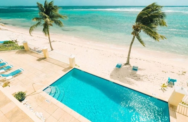 Condominio completo de 2 hab / 2 baños en la playa, semana en $ 143 / noche, alquiler de auto incluido