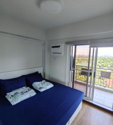 The Atherton by DMCI- 2BR FREE PARKING