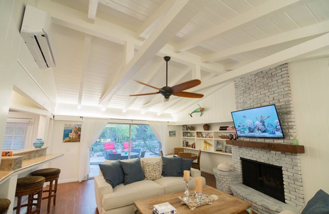 The Balboa - Total Refresh, Everything New - Luxury, Garden Apt with it All!