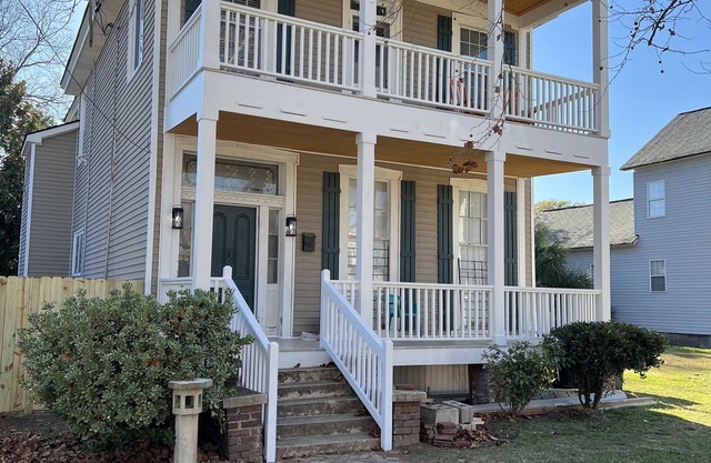 The Broad Apartment - 1.3 miles from the medical District