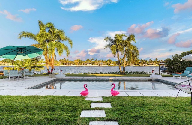 Villa Flamingo - A Resort-Like Waterfront Home
