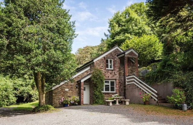 The Coach House en Lower Coombe Royal, ideal para familias / amigos. Perros bienvenidos