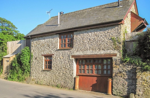 La casa del entrenador, Kingston