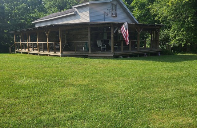 The Cove TOKA Cabin...30 seconds from Patoka Lake...Sleeps 10