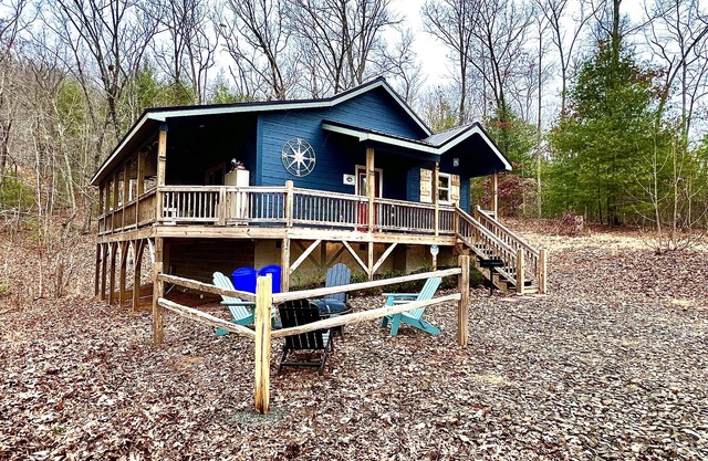 The Cozy Moon Cottage! Lakes, Rivers, Hiking, Fishing, Food & Casino.