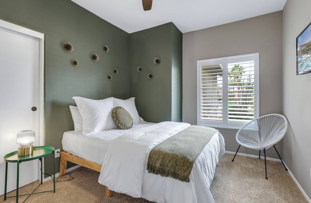 The Cozy Vibe w/ Pool & Spa - A Ryson Property