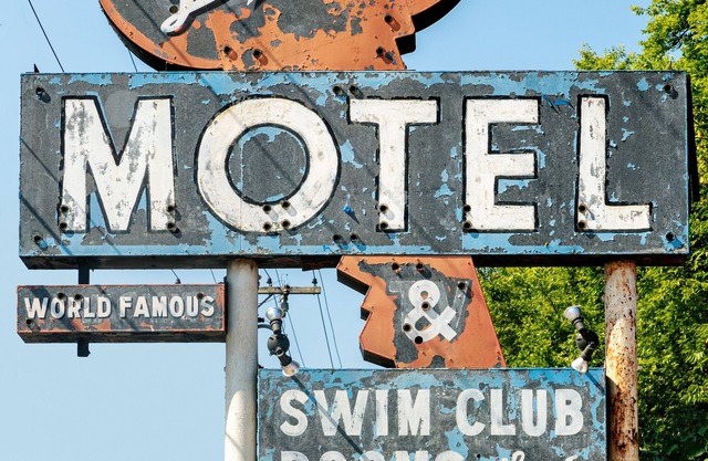 The Dive Motel & Swim Club