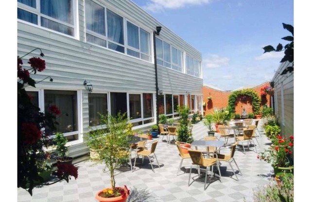 The Globe Hotel