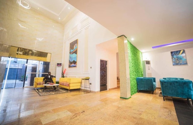The Grosvenor Rooms And Suites