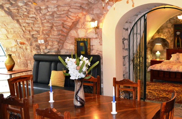 The Villa Guesthouse Lujosa casa privada