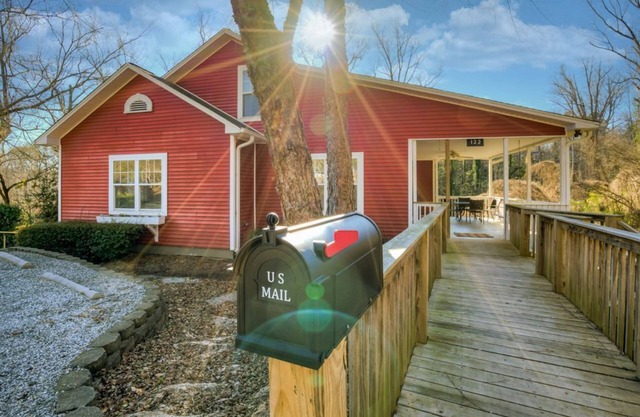 The Haven Charming Tryon House Pet Friendly