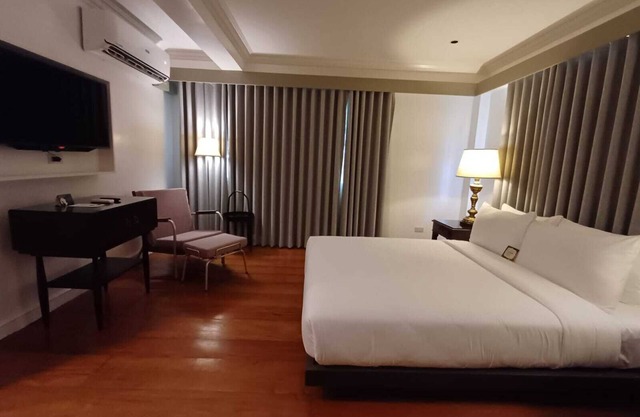 The Henry Suites MiraNila Quezon City