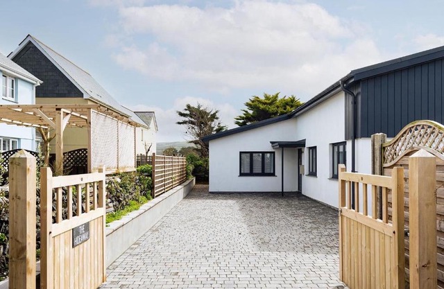 The Hideaway, Modern 3 bed in Tintagel, Cornwall