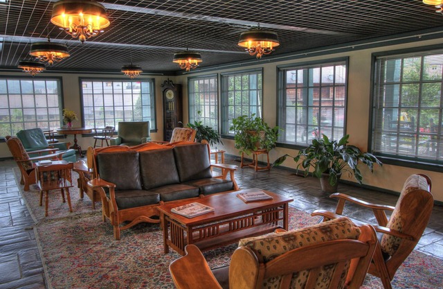 The Historic Gatlinburg Inn