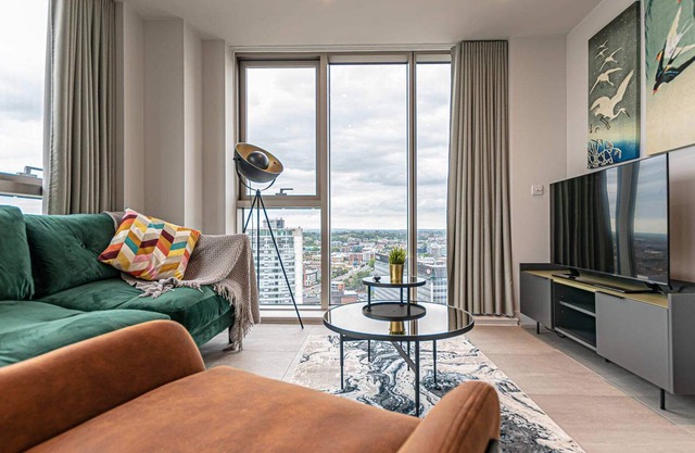 The Lexington IIIX | 2 BDR | Netflix | Games Room
