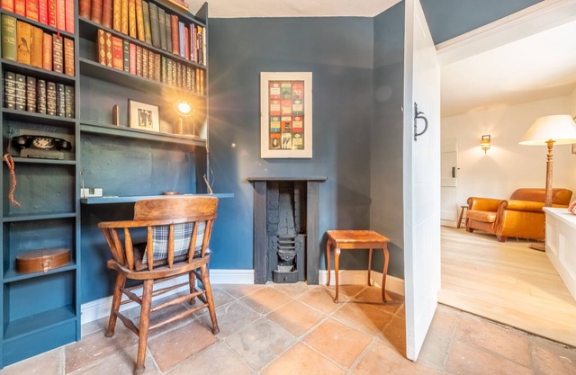The Long Cottage, Sandringham