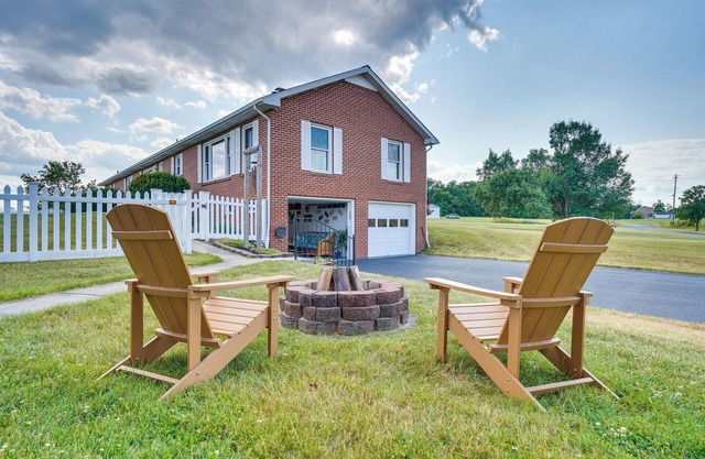 The MD / PA Line Retreat: Scenic Country Getaway!