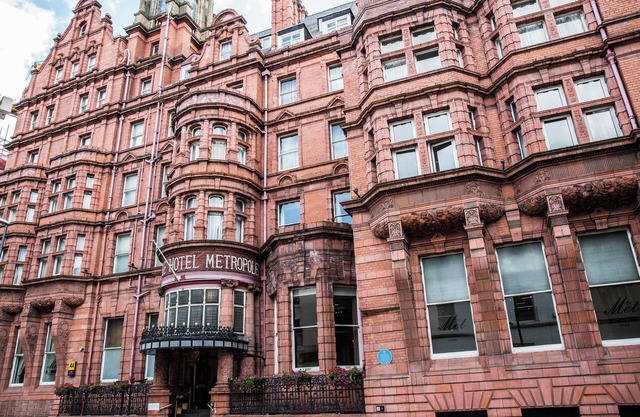 The Met Hotel