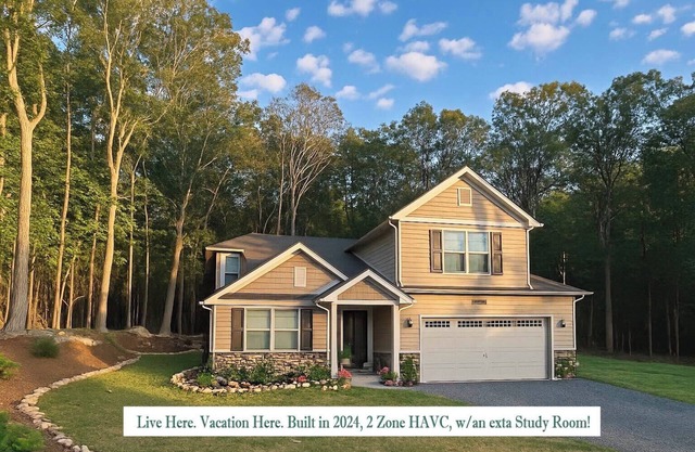 The Nest and Nook in The Poconos! 10 Min to Major Highways to NY, NJ