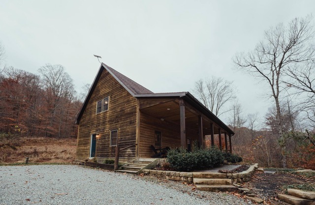 The Nest - The Nest at Pine Creek CabinsCamping Resort in Hocking Hills, just minutes from Hocking Hills State Park! A charming, cozy, pet-friendly cabin. A great gathering space also offering plenty of privacy. Book your nest among the trees!