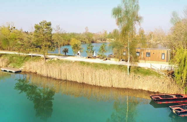 The Nymphe Lodge - At the water's edge - Domaine des Etangs de la Bassée