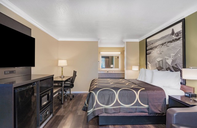 Super 8 by Wyndham Ukiah