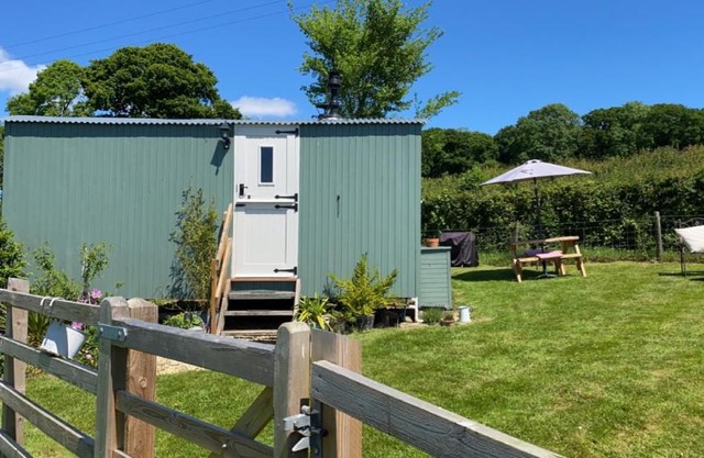 The Orchard Shepherds Hut