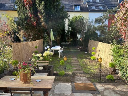 The Peaceful Garden Family Stay with Free Parking
