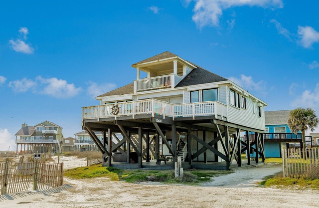 The Pearl - beachfront villa with wraparound deck, hot tub, & Gulf views