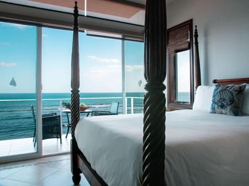 The Pearl Suite