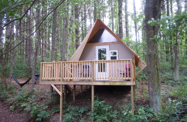 El Duck Nest Glamping Cabin en Dragonfly Lake * Nuevo listado *