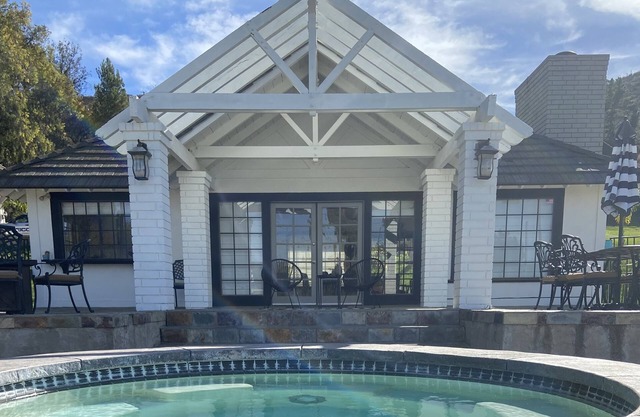 The Pool House at Olive Hill Ranch - w/ pool and hot tub