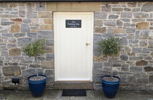 The Pudding Stop - Bakewell - Free Parking