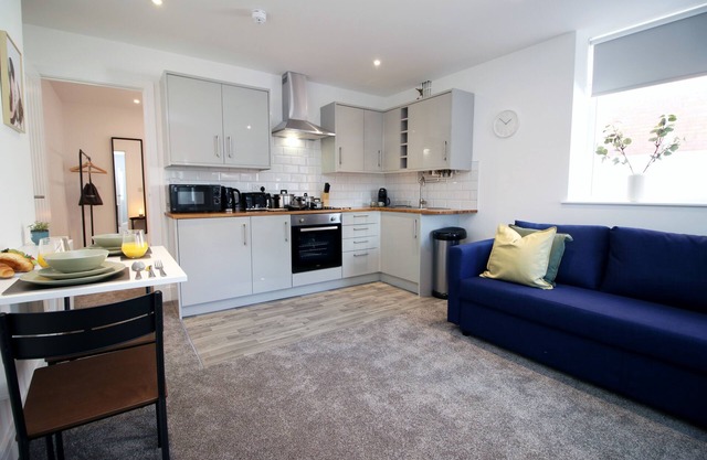 ◑One bed Apt◑Close to city◑Sleeps4◑Parking◑Wifi◑