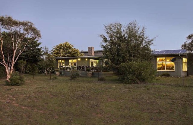 El Range Lodge, Principio de la Cordillera de Barney