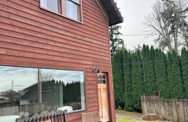 The Red House, historic Camano Home beach access