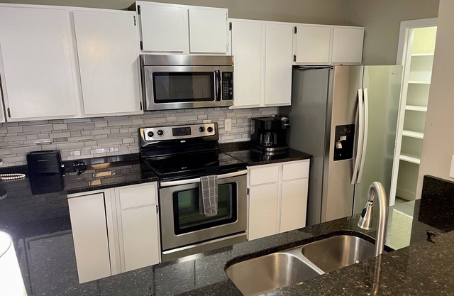 The Retreat above Rocks - 2 Bedroom Townhome in North Johnson City!