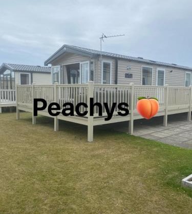 The Retreat Peach - Golden Sands
