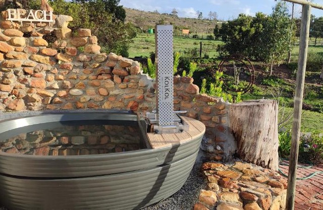 The Riverstone - Romantic Hideaway by the River - loadshedding free!