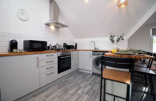 ◑One bed apartment◑Close to city◑WiFi◑Parking◑