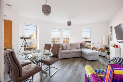 The Sanctuary- Short Walk to Hamworthy Beach and Park