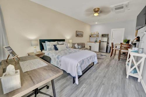 The Sand Dollar Beach at FWB - Unit 4