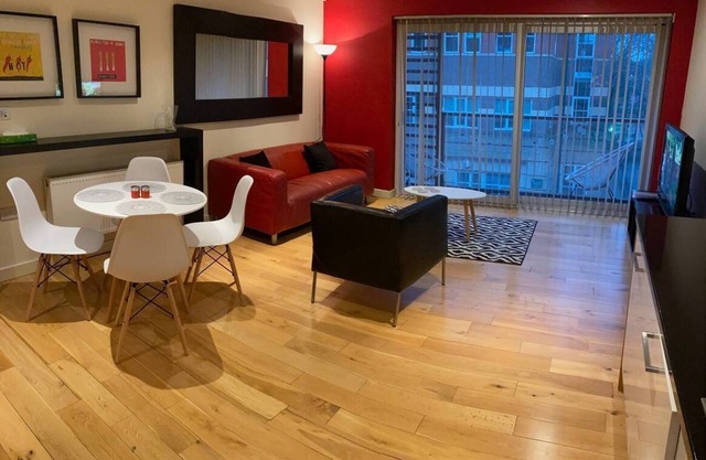 THE Sawmill Glossy Sleek Peaceful City Centre red