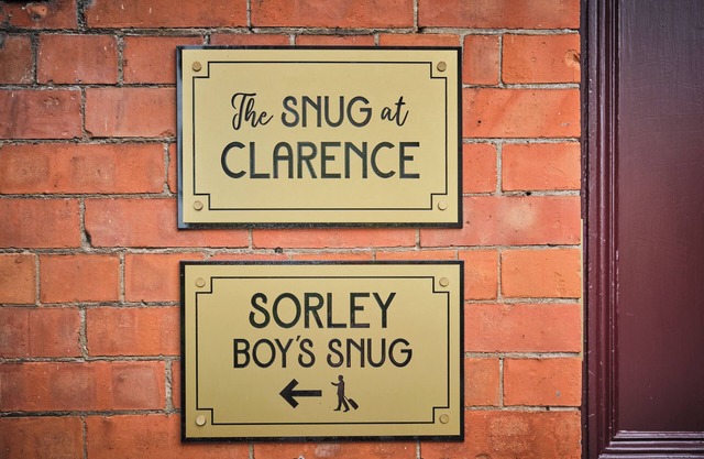 El escondite perfecto Snug @ Clarence en la ciudad amurallada.