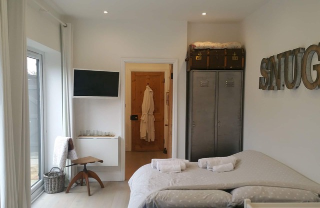 'The Snug', cerca de York: un impresionante y moderno estudio en Old Station Master's House.