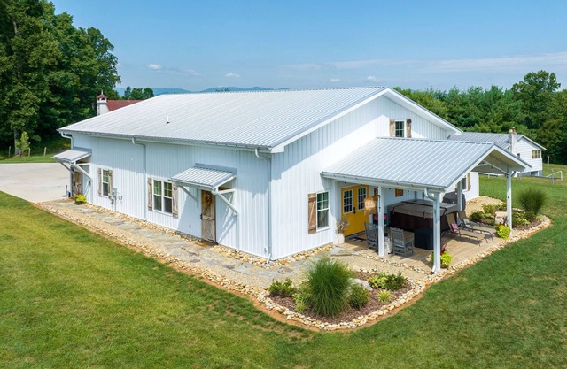The Sunflower Barn