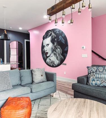 The Swift House - 13 Bed Townhome in East Nash!