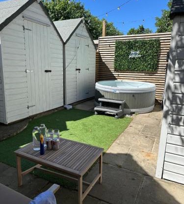 The Telephone exchange very quaint hot tub stay